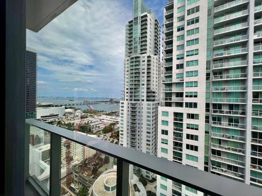 Spacious Studio In The Heart Of Downtown Miami Apartamento Exterior foto