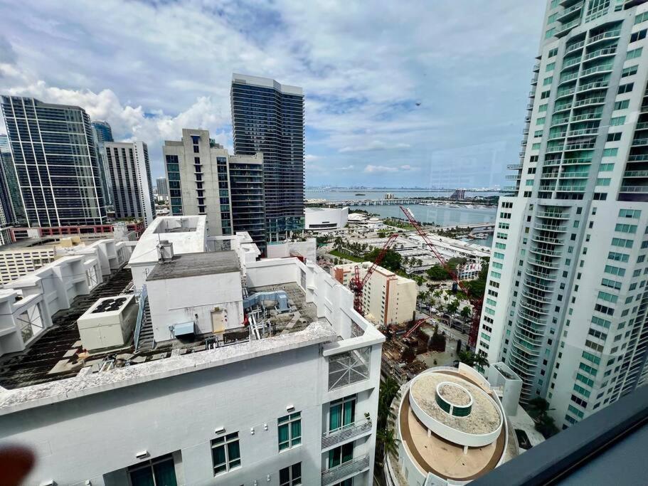 Spacious Studio In The Heart Of Downtown Miami Apartamento Exterior foto