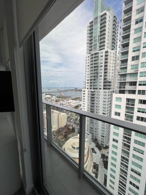 Spacious Studio In The Heart Of Downtown Miami Apartamento Exterior foto