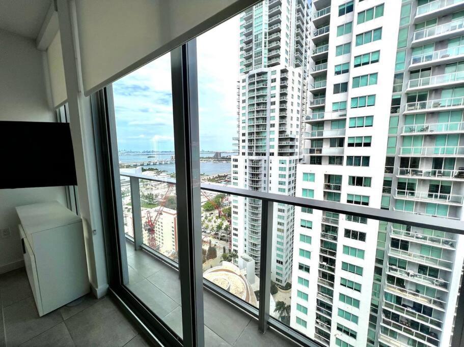 Spacious Studio In The Heart Of Downtown Miami Apartamento Exterior foto