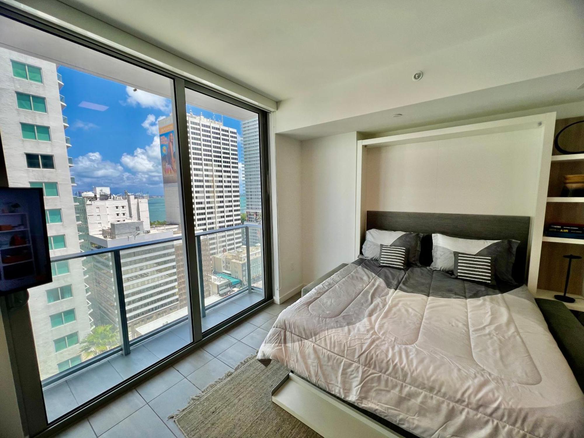 Spacious Studio In The Heart Of Downtown Miami Apartamento Exterior foto