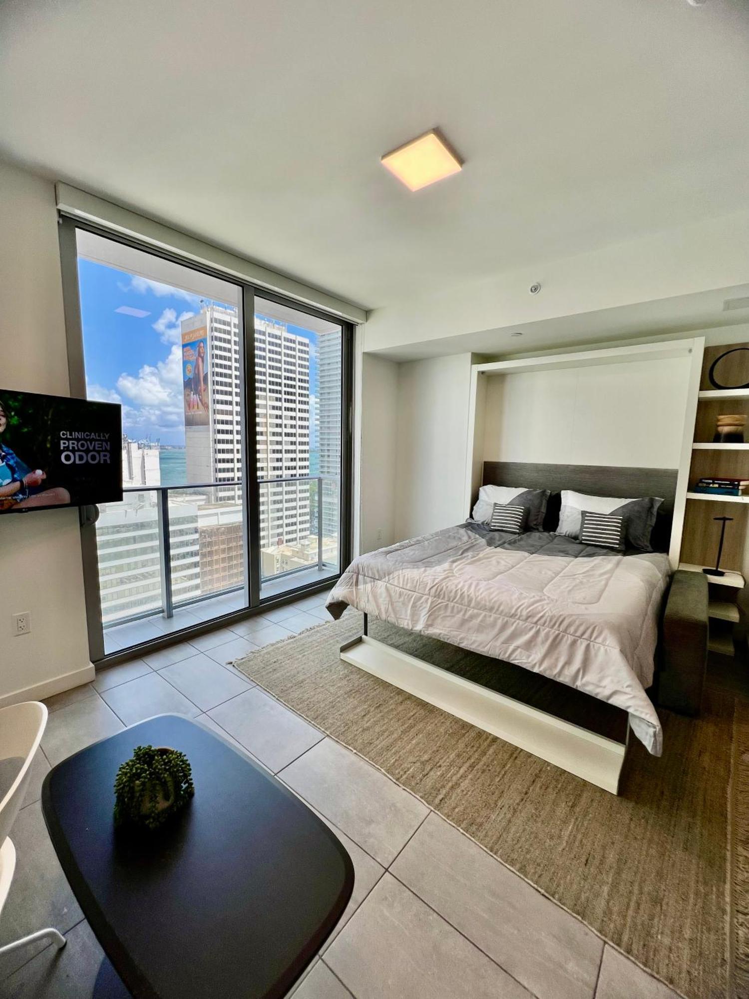 Spacious Studio In The Heart Of Downtown Miami Apartamento Exterior foto